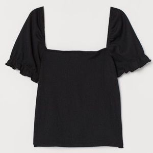 NWT H&M Puff-Sleeved Crop Top